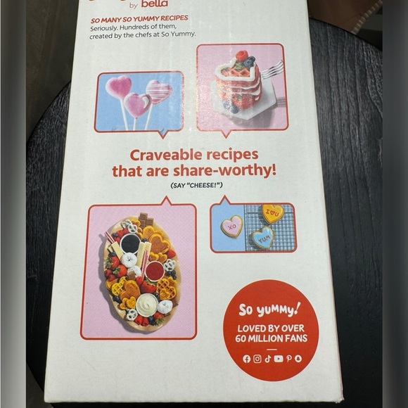 Bella Heart-Shaped Waffle Maker - Multicolor - Picture 2 of 3